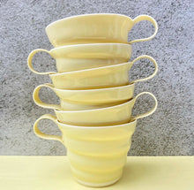 Indlæs billede til gallerivisning Gul spiralkop m/hank